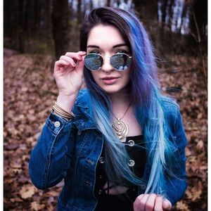 Meet your Posher, Jenna